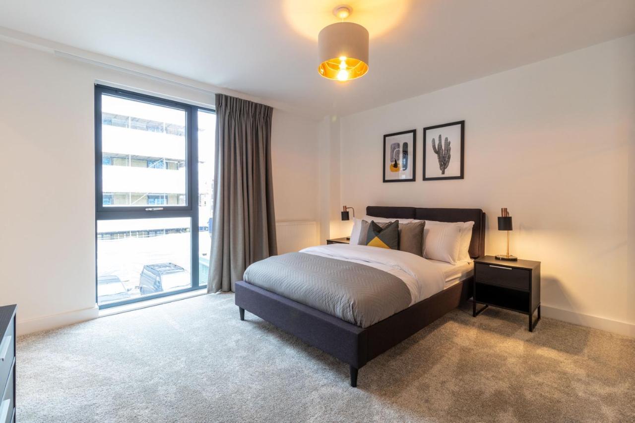 Seven Living Ashford - Modern And Spacious Apartments Exteriér fotografie