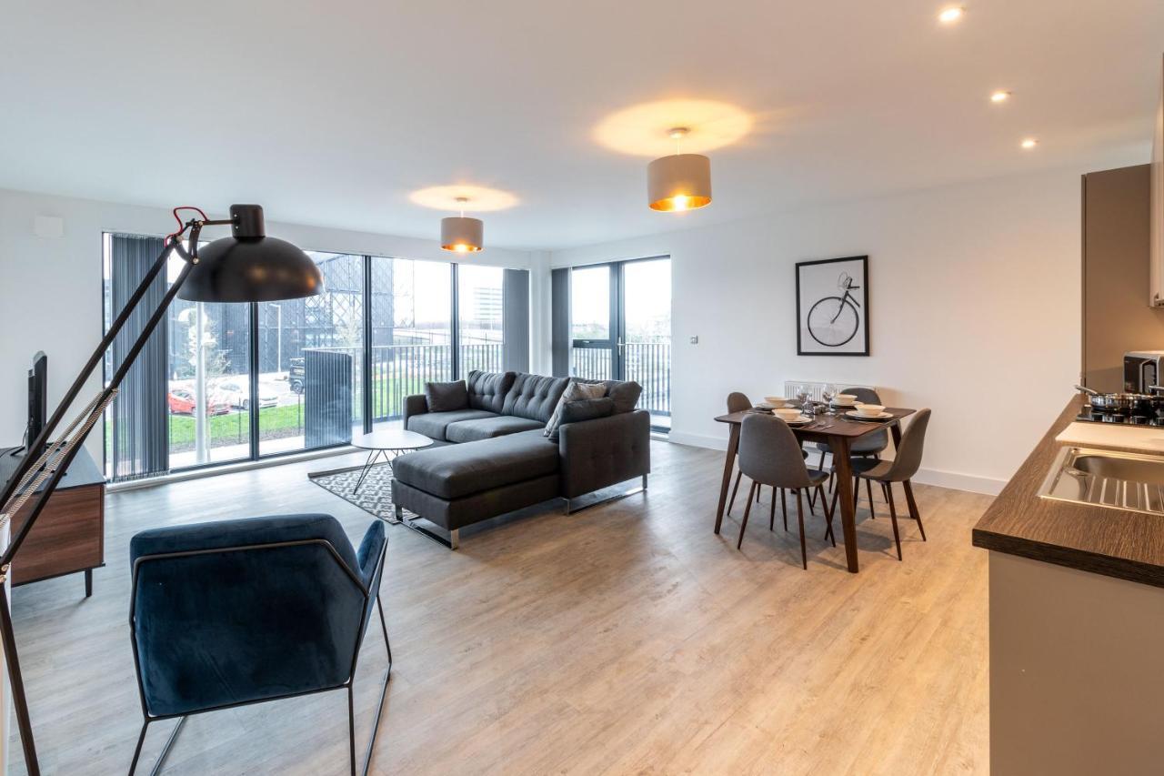 Seven Living Ashford - Modern And Spacious Apartments Exteriér fotografie