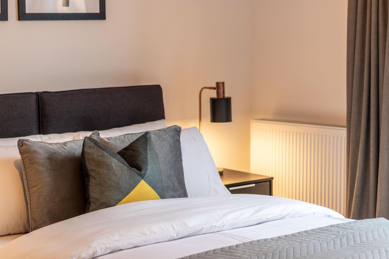 Seven Living Ashford - Modern And Spacious Apartments Exteriér fotografie