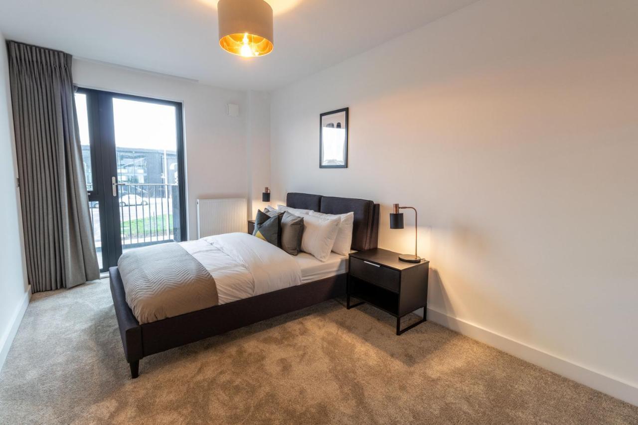 Seven Living Ashford - Modern And Spacious Apartments Exteriér fotografie