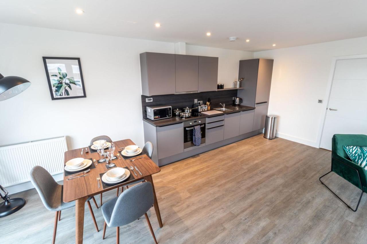 Seven Living Ashford - Modern And Spacious Apartments Exteriér fotografie